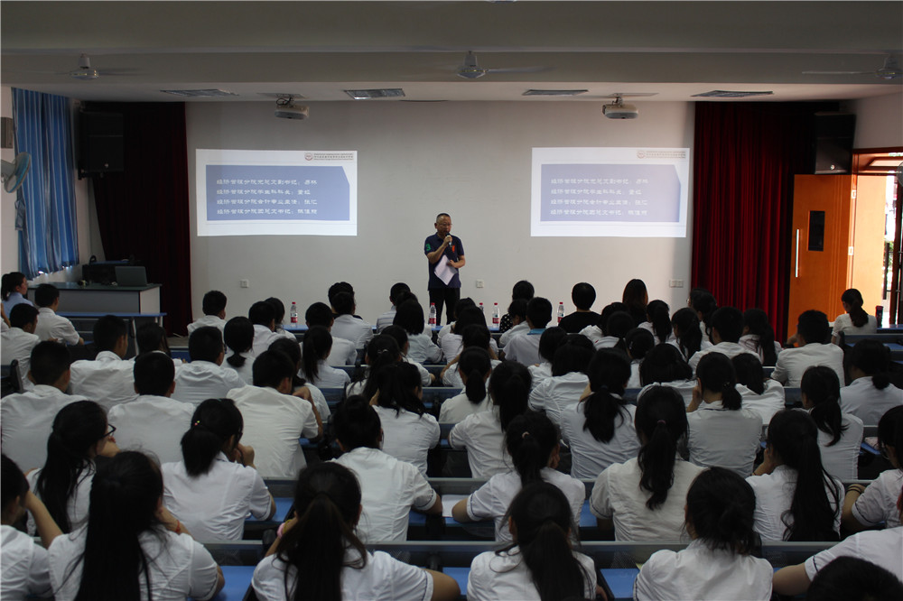 成都财贸职高|成都职业学校|成都公办职高哪个好|成都公办职高有哪些|成都公办职高